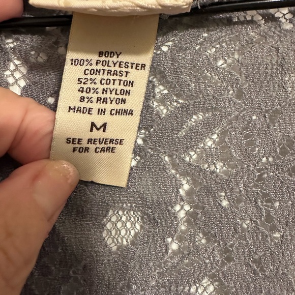 Floral Lace Trim Blouse - Picture 2 of 9